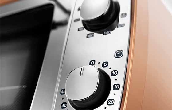デロンギ　ディスティンタ　オーブントースター　白　ＥＯＩ４０７Ｊ―Ｗ ヨドバシ.com - デロンギ De'Longhi オーブン&トースター ディス