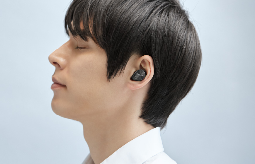 独自の音響構造により自然で臨場感あふれる高音質を実現