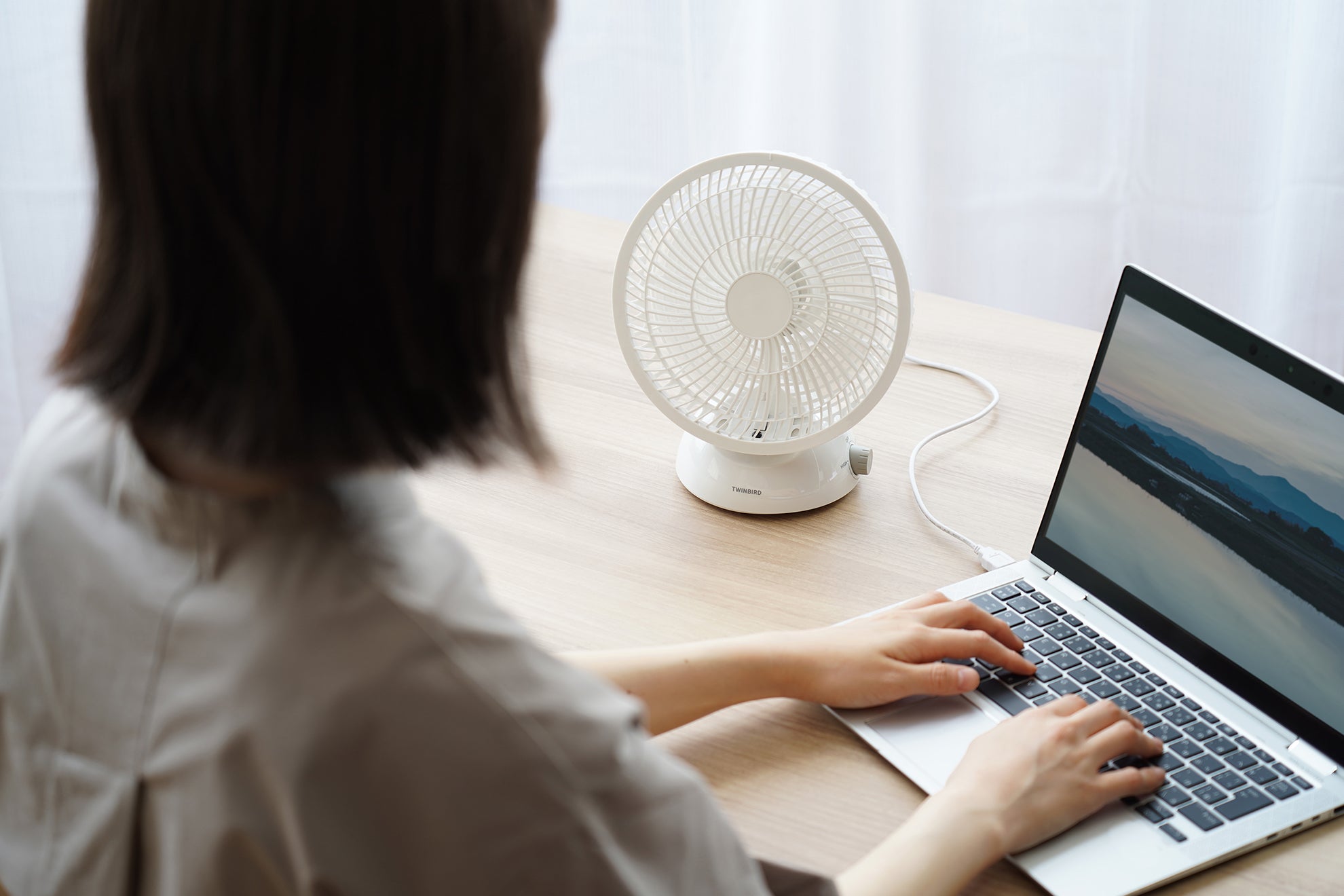 USB給電式だからパソコンなどから給電できます。