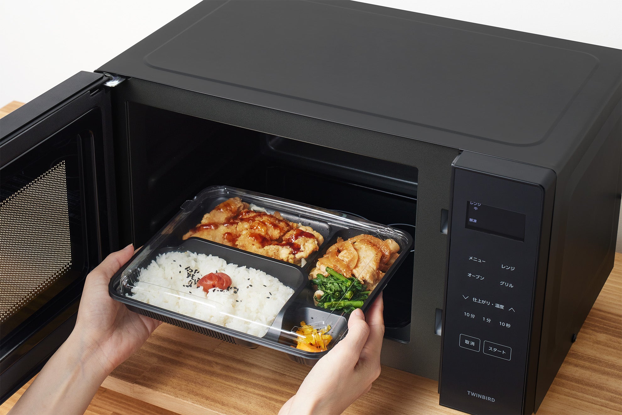 お弁当の出し入れも